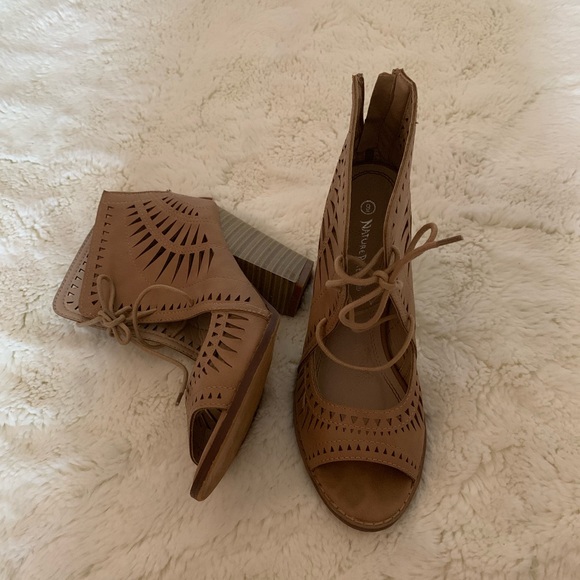 Shoes - Nature Breeze Leather Cut Out Heels - Tan
